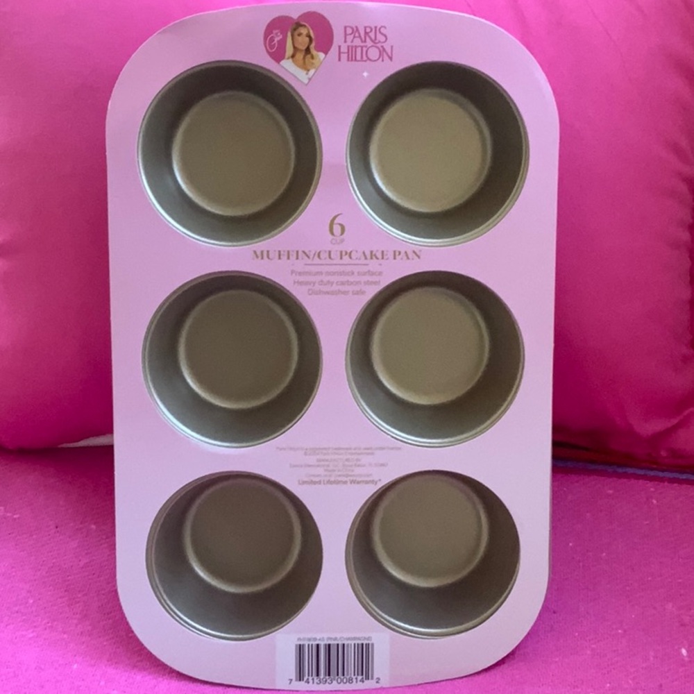 💗💖Paris Hilton Muffin, Cupcake Pan